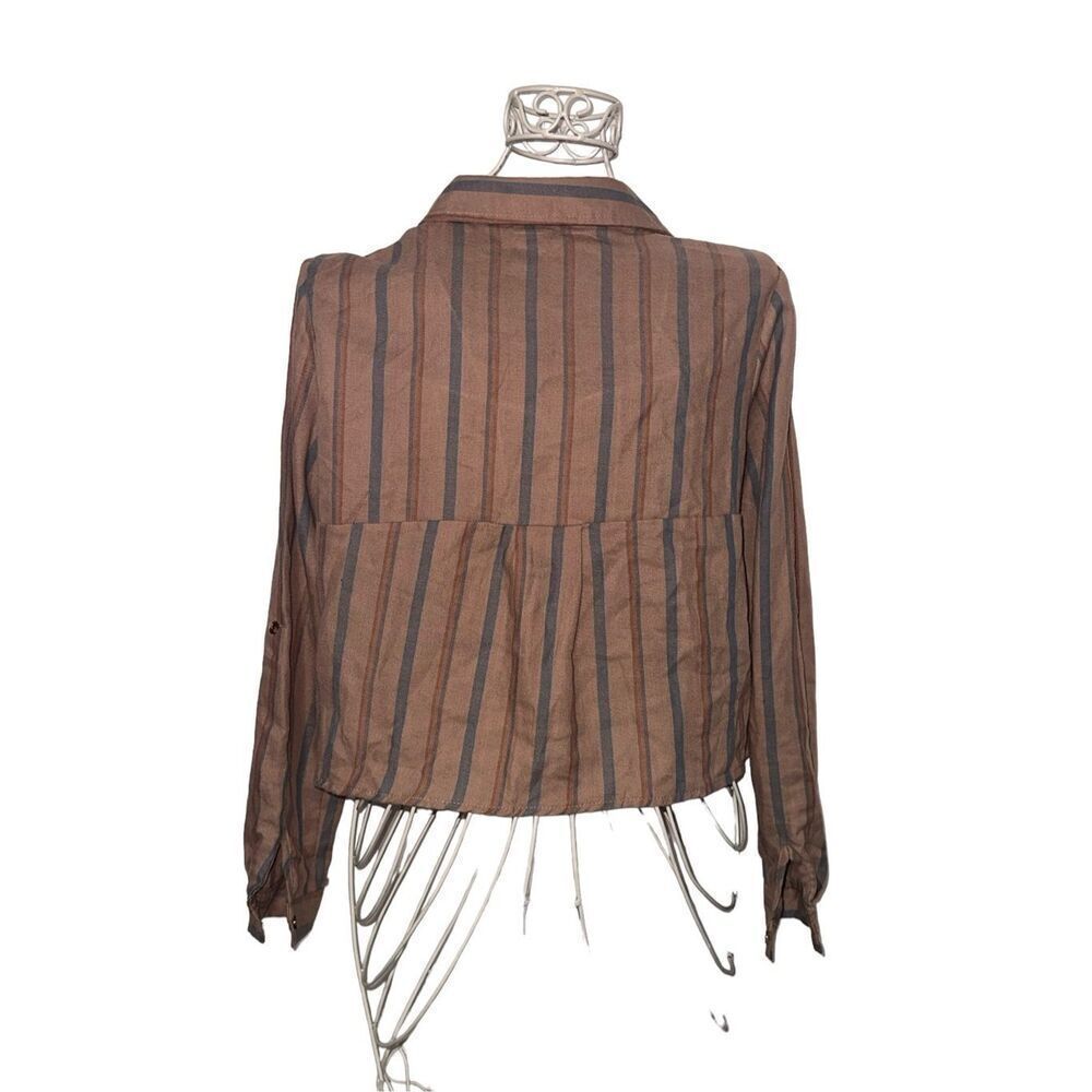 GREAT CONDITION WOMEN Love Notes Stripped Button Up size medium 100% cotton butt - Picture 2 of 5